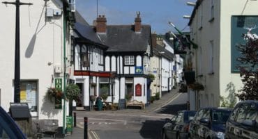 white hart hotel moretonhampstead and other nearbyshops