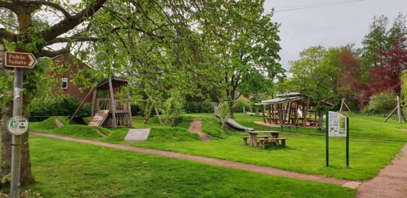 sampford peverell play park