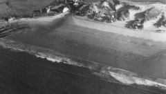 Anti-invasion posts at Croyde Sand in 1942. NMR RAF/140/S747/H56 PO-3007 SS4339/3 06-FEB-1942. English Heritage (RAF Photography). Anti-invasion posts at Croyde Sand in 1942. NMR RAF/140/S747/H56 PO-3007 SS4339/3 06-FEB-1942. English Heritage (RAF Photography).
