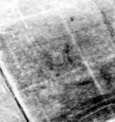 Possible prehistoric ring ditch visible as a cropmark in 1946. RAF/3G/TUD/UK/221 V 5361-62 11-JUL-1946. Historic England (RAF Photography).