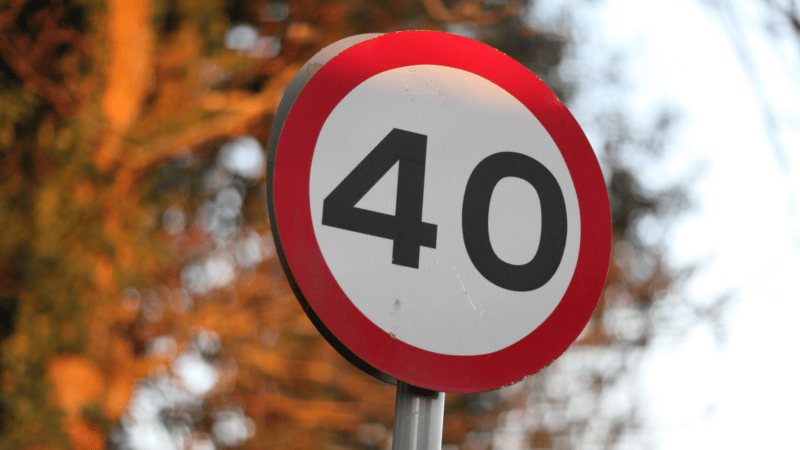 40 mph sign