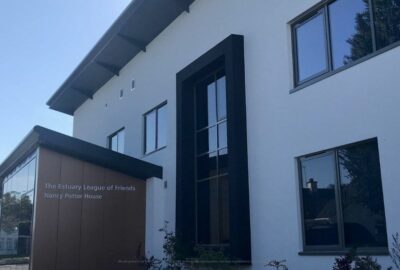 A view of the outside of Topsham Library