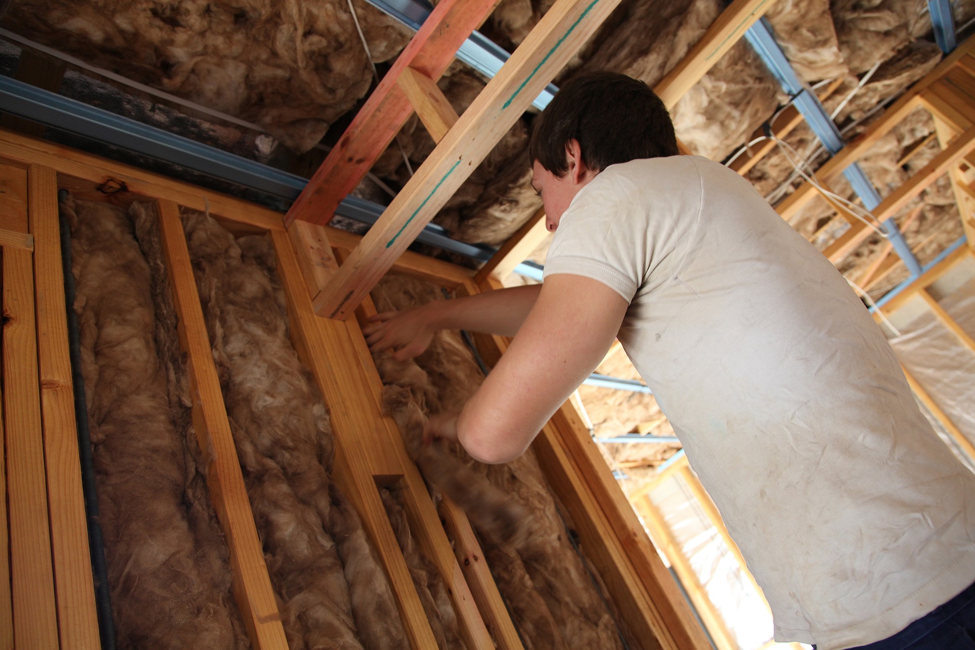 Energy efficiency upgrades available for low-income households without mains gas Energy efficiency upgrades available for low-income households without mains gas