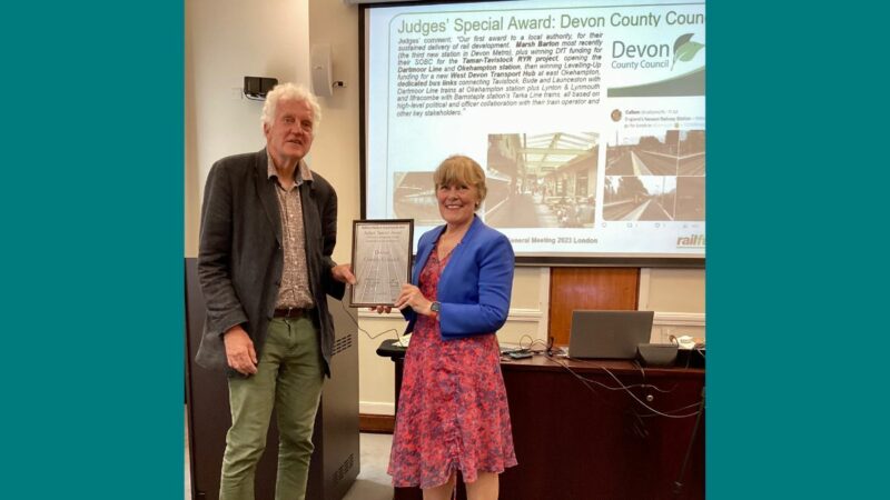 Christian Wolmar, Honorary President of Railfuture, presents award to Councillor Andrea Davis