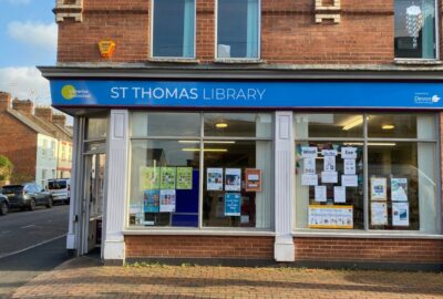 Photo taken of the outside of St Thomas library in Exeter