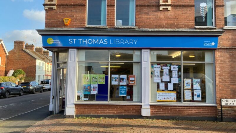 Photo taken of the outside of St Thomas library in Exeter