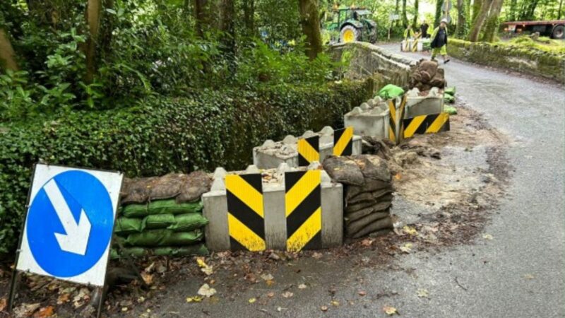 Concrete blocks at Denham Bridge