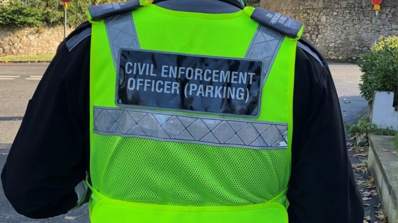 Civil enforcement officer