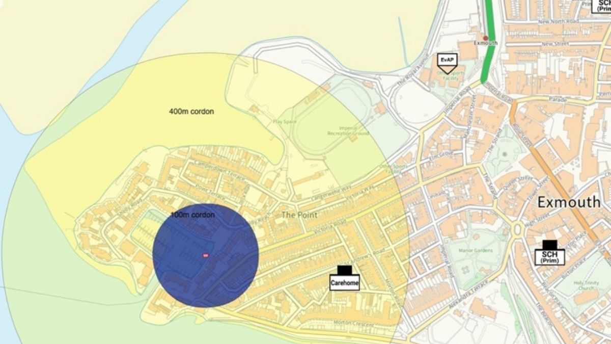 A map of Exmouth showing the 400 metre cordon.