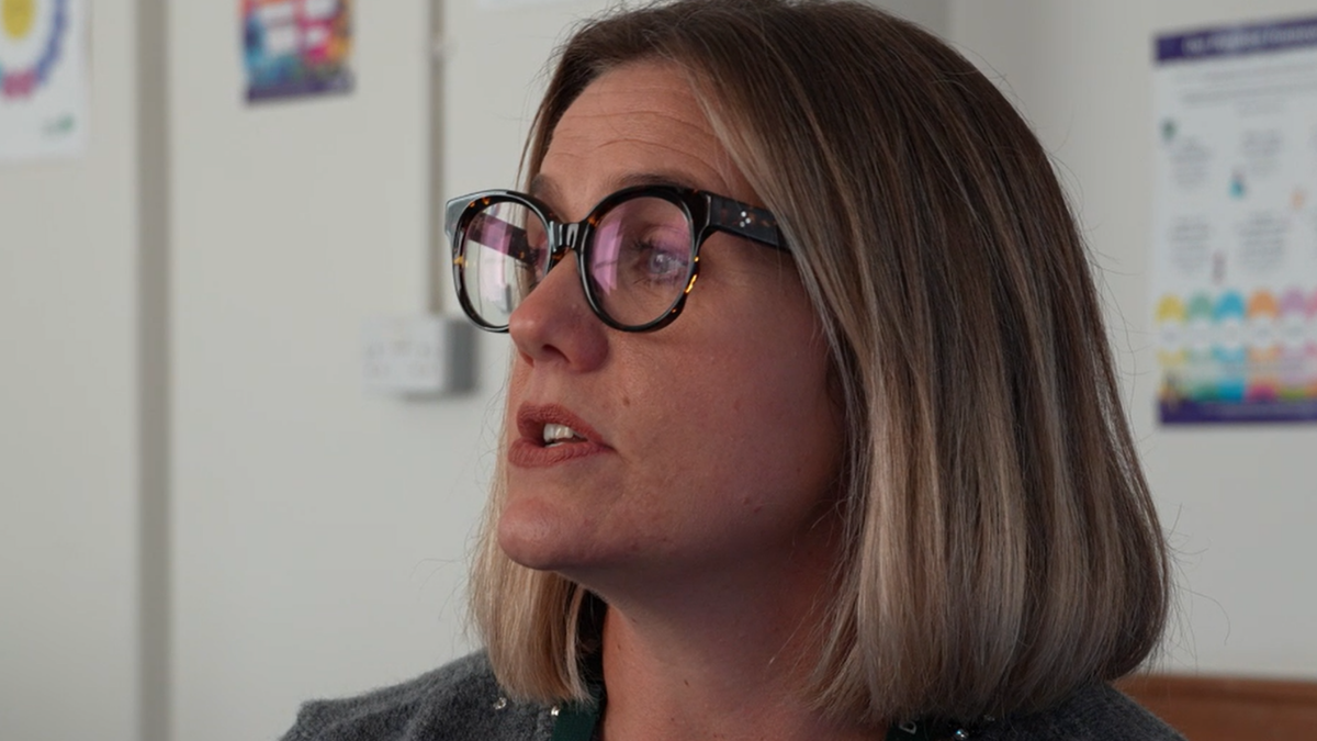 Photo of Dr Rachel Hearn