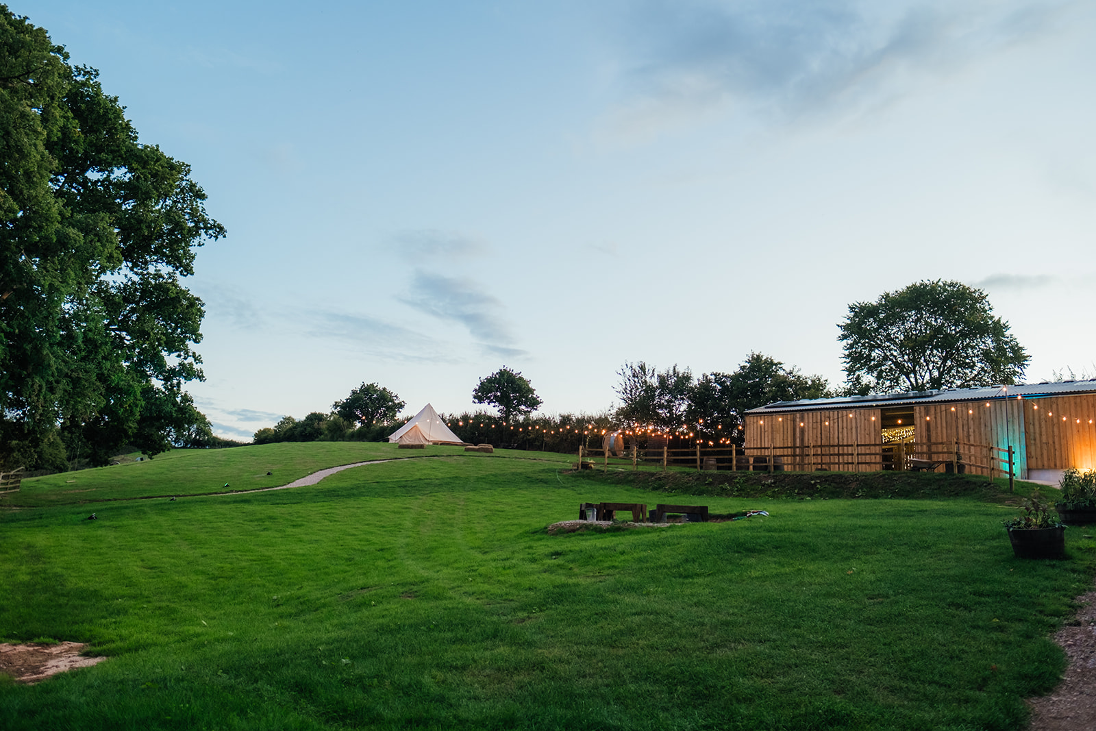 Battleford Farm wedding venue - outside area
