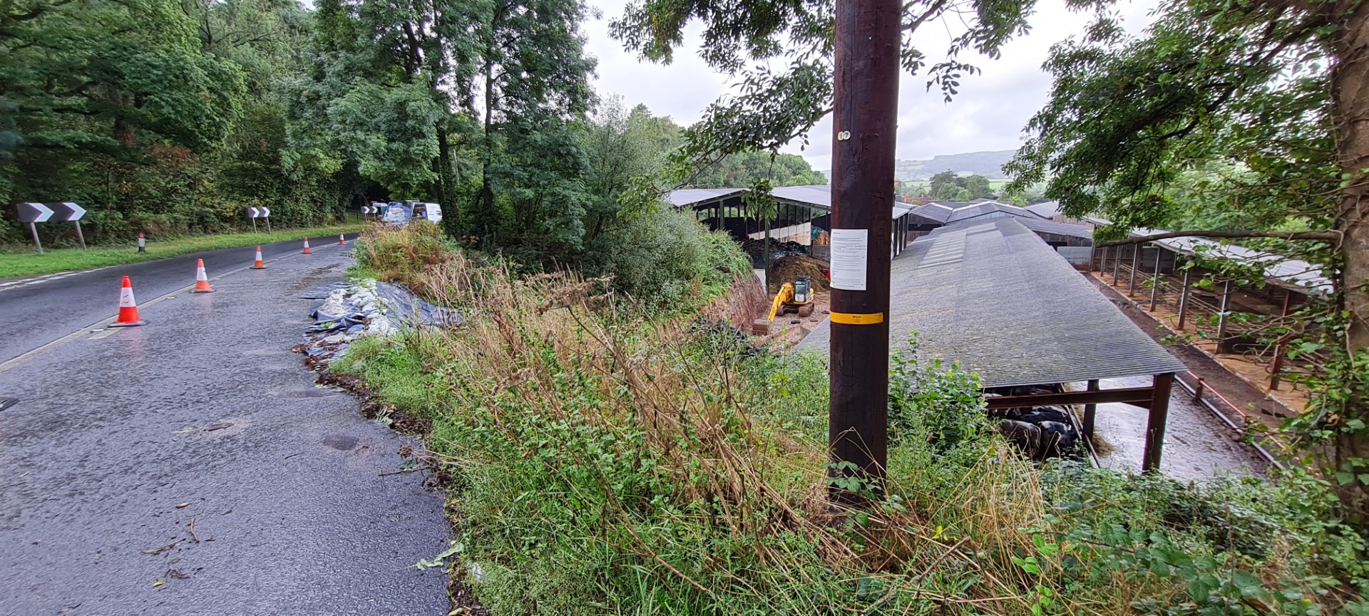 Image show unstable bank along the A30