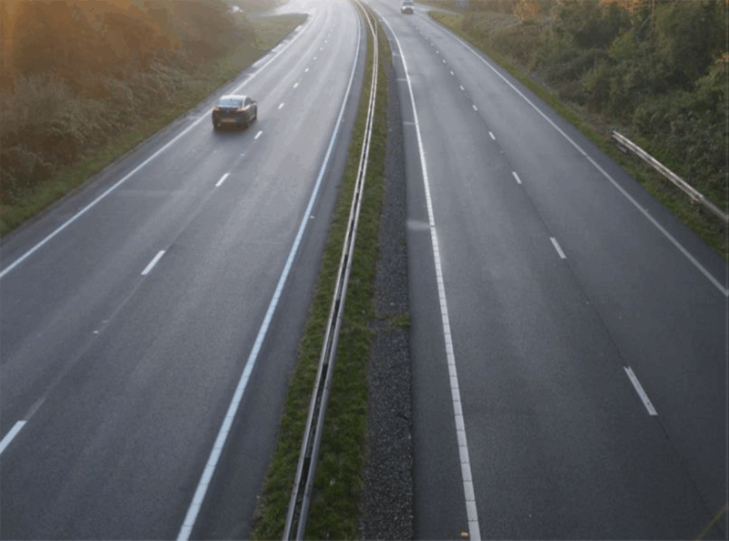 Photo showing a dual carriageway